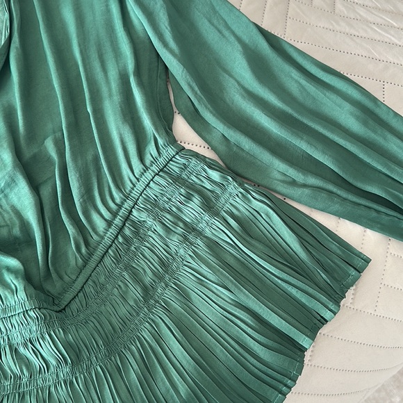 Philosophy Satin Emerald Top - Picture 3 of 3